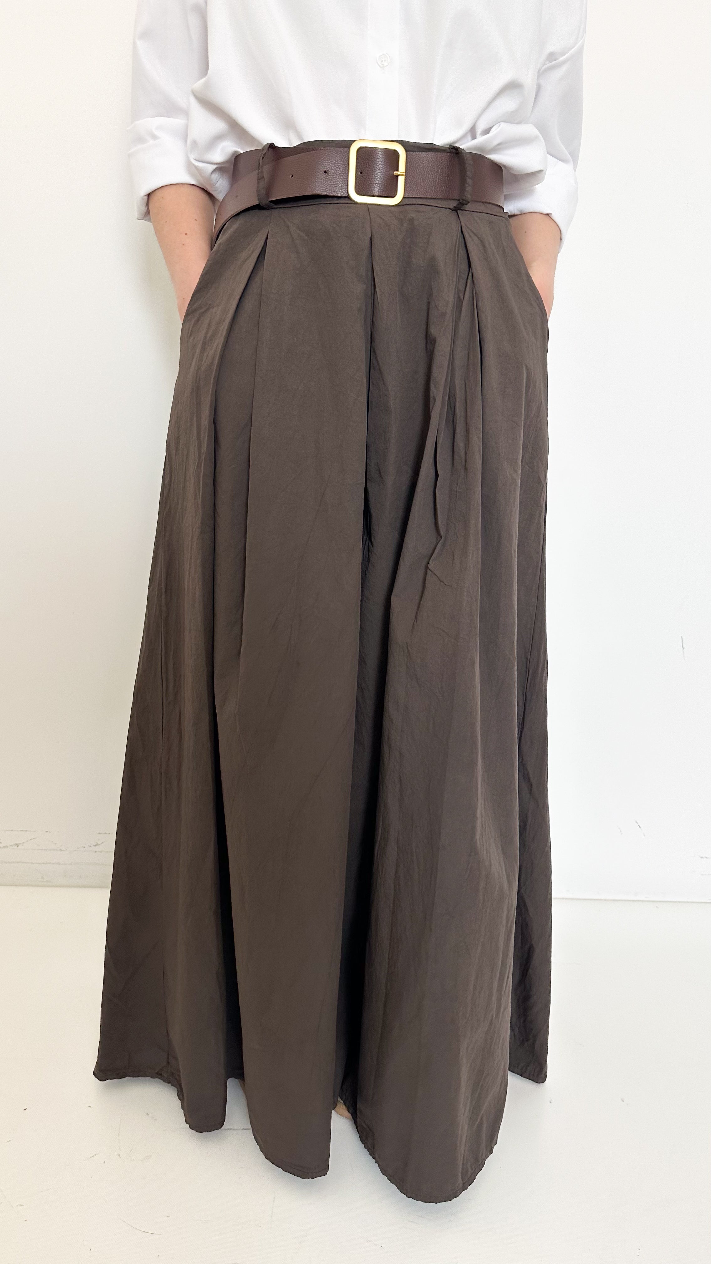 Pantaloni Palazzo Con Pinces Marroni