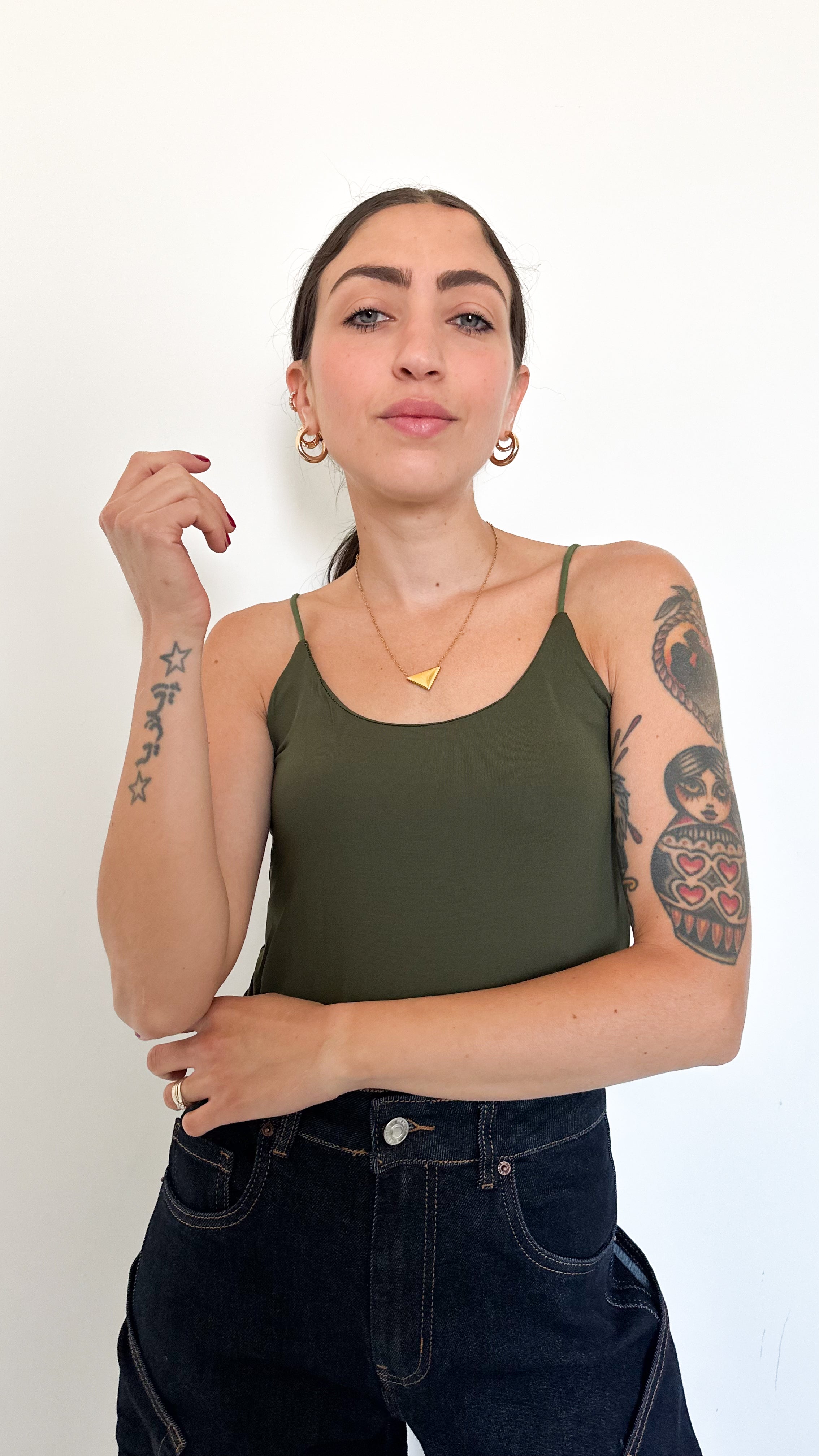Top Verde Con Spalline Sottili