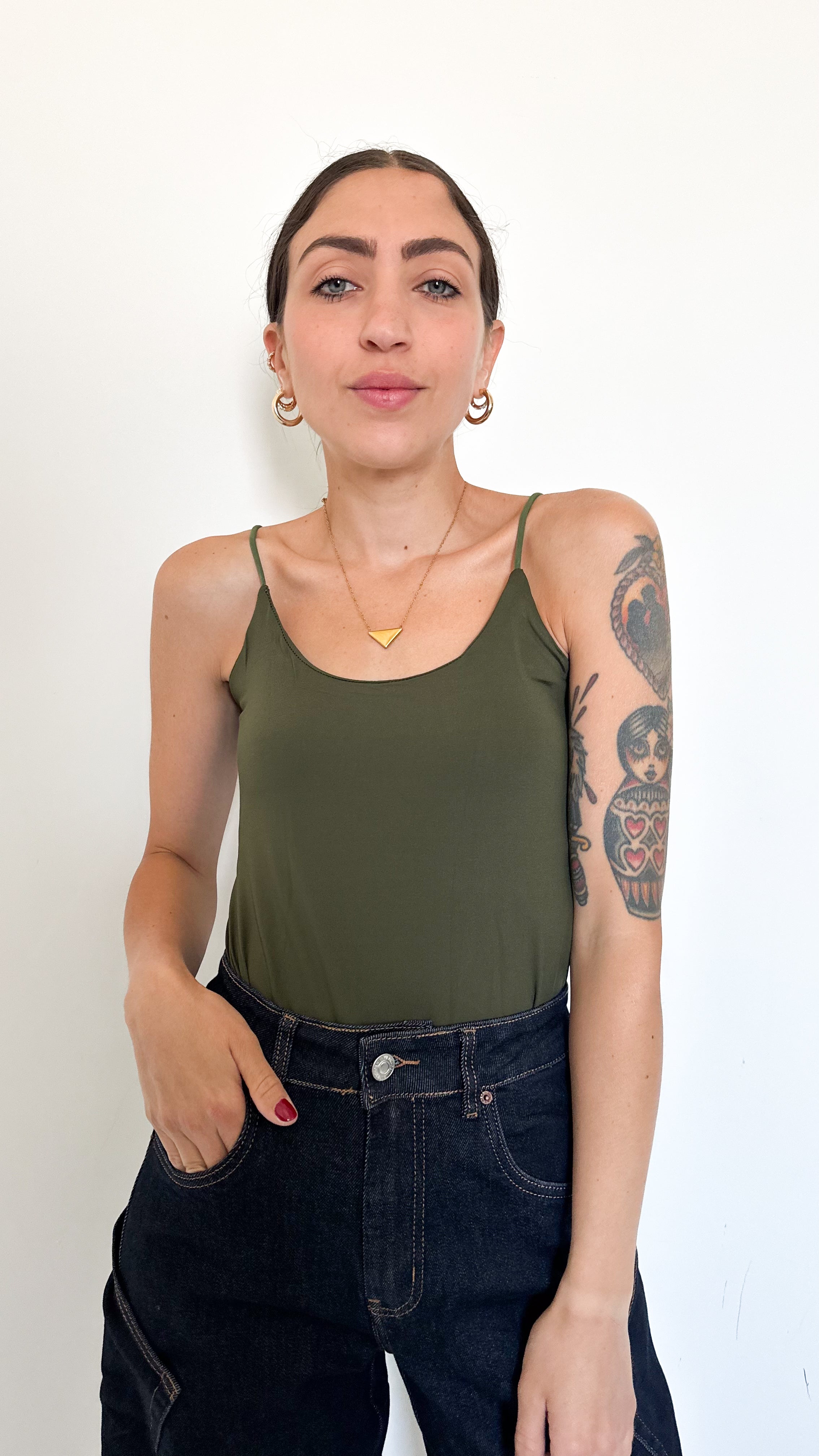 Top Verde Con Spalline Sottili