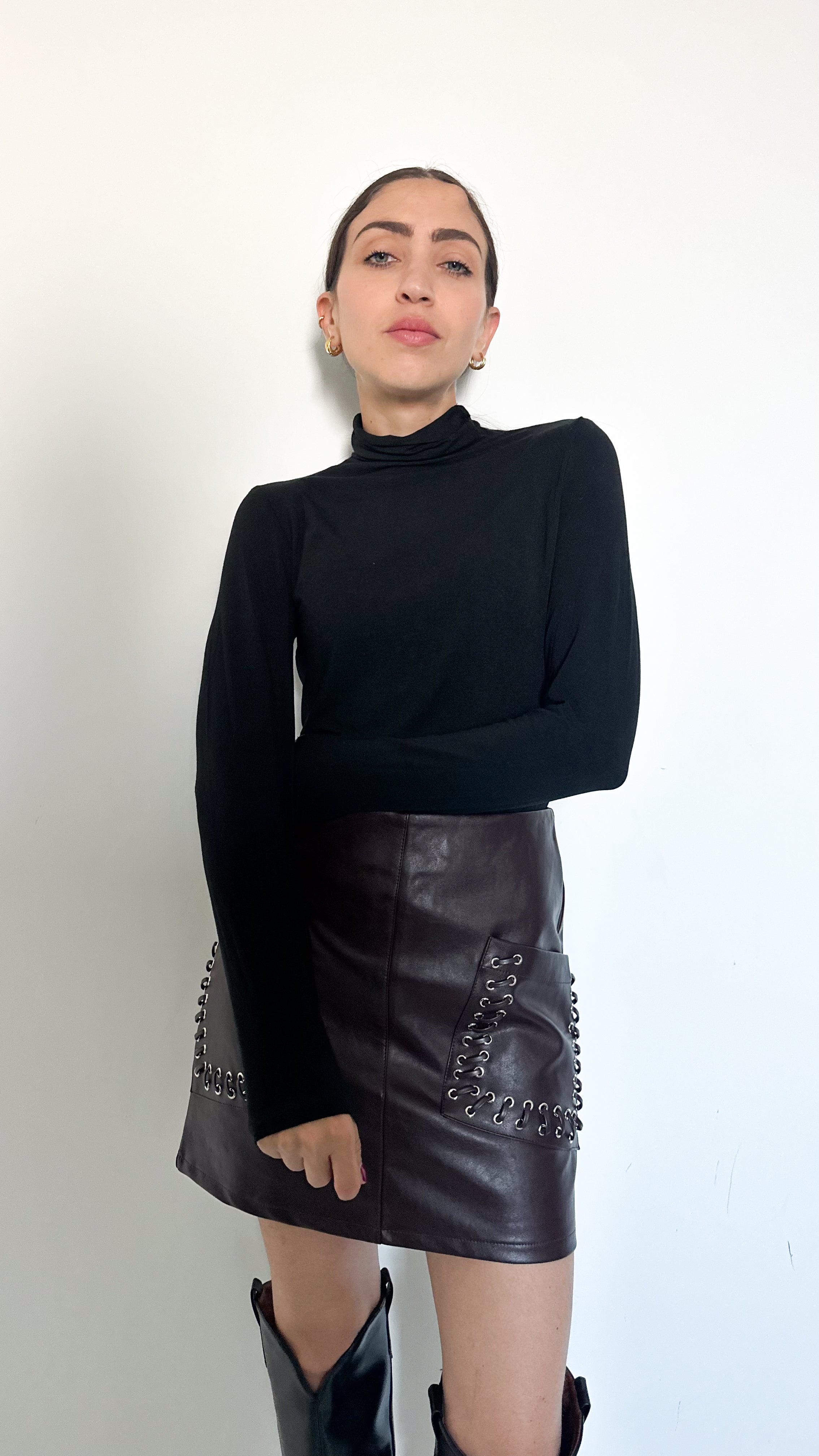 Maglia Nera Basic Collo Alto