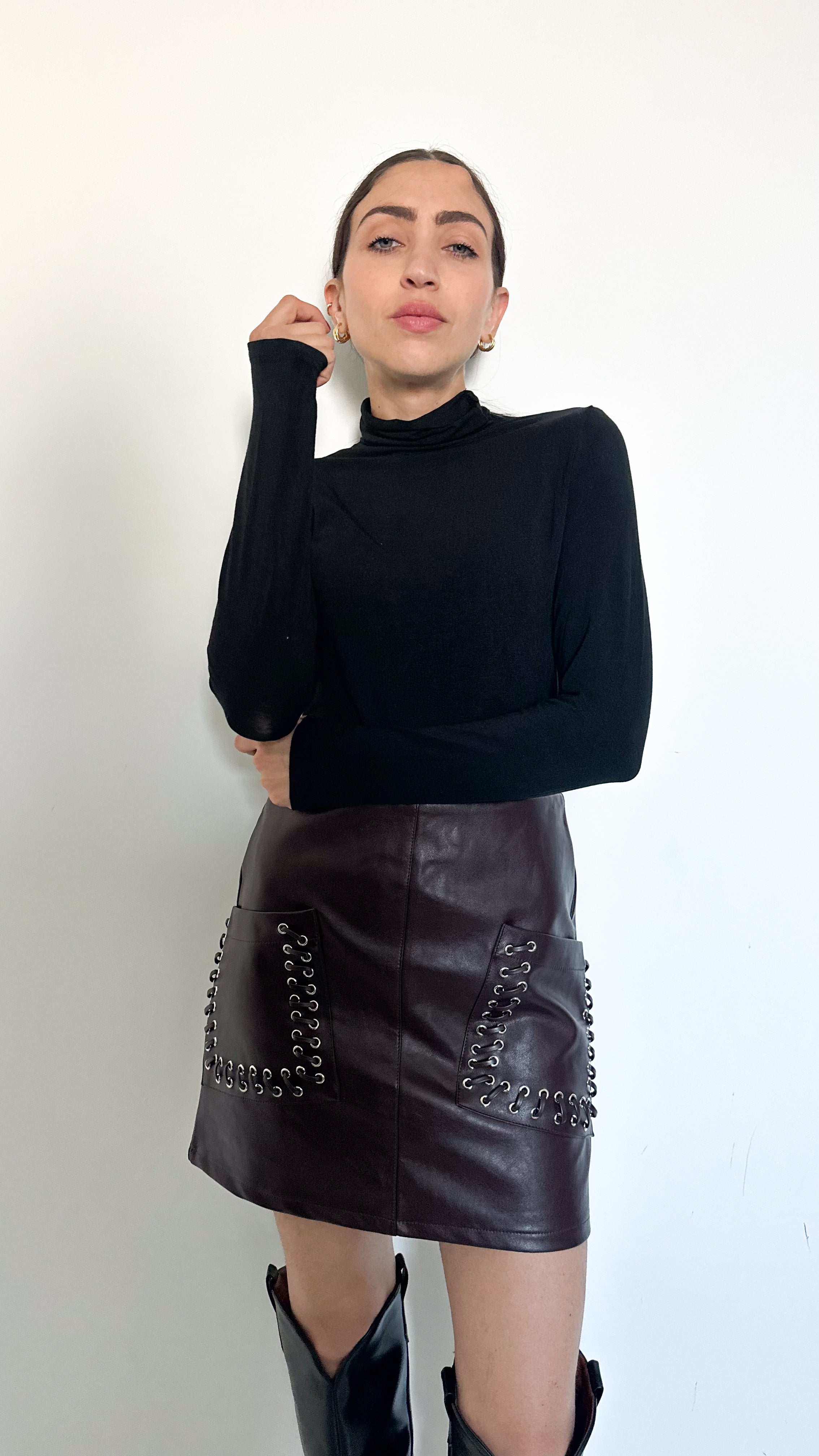 Maglia Nera Basic Collo Alto