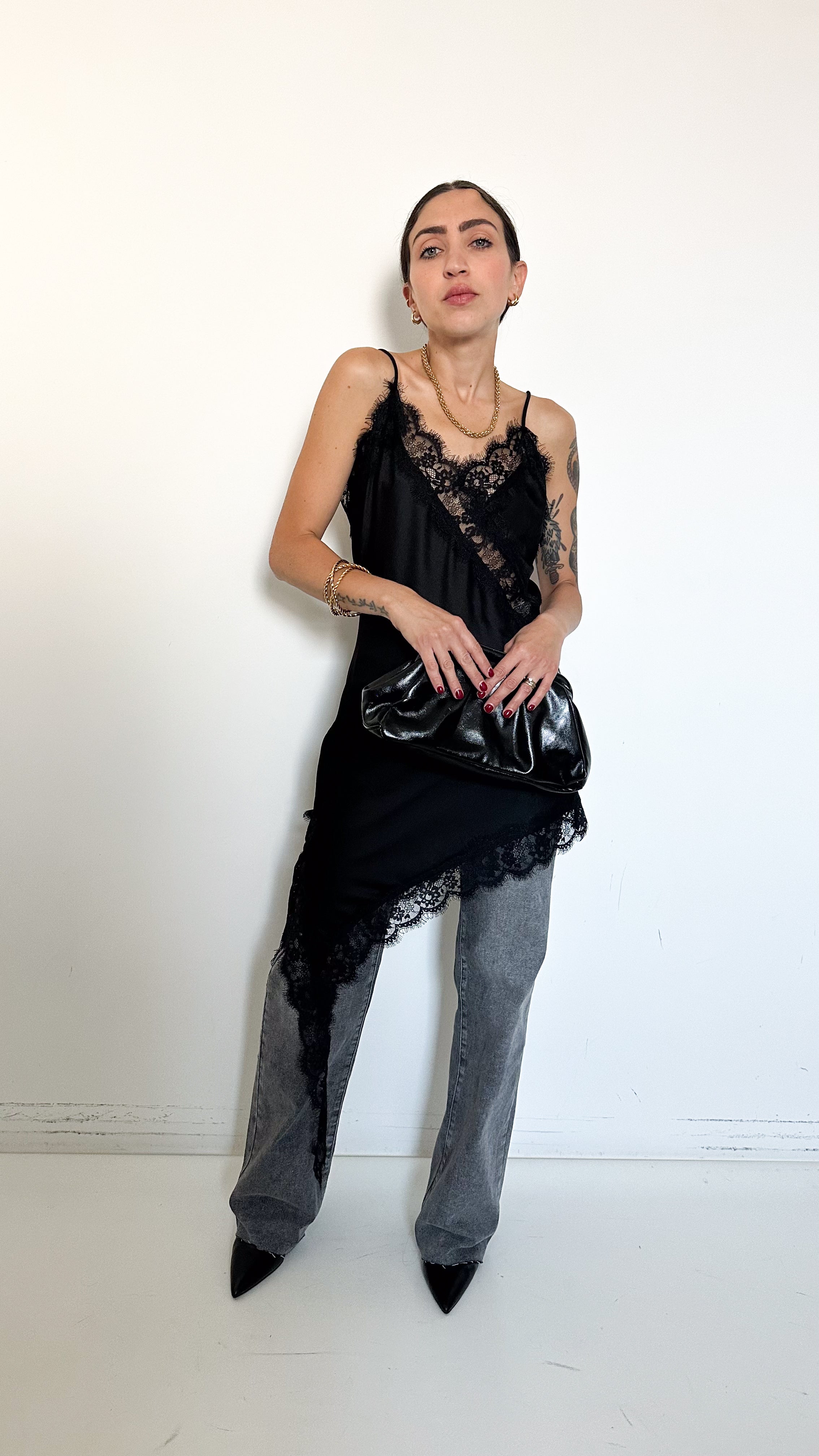 Top In Satin Nero Con Pizzo