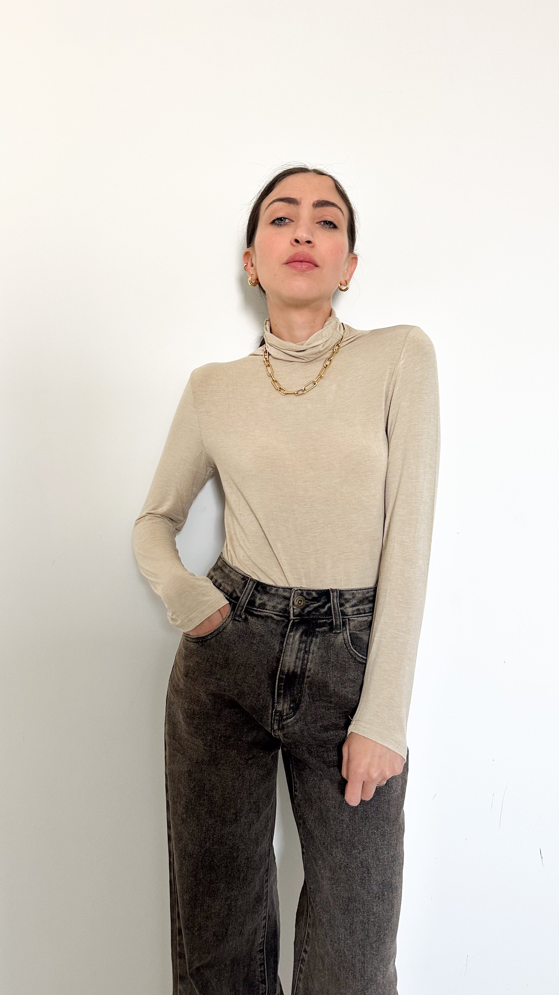Maglia Beige Basic Collo Alto