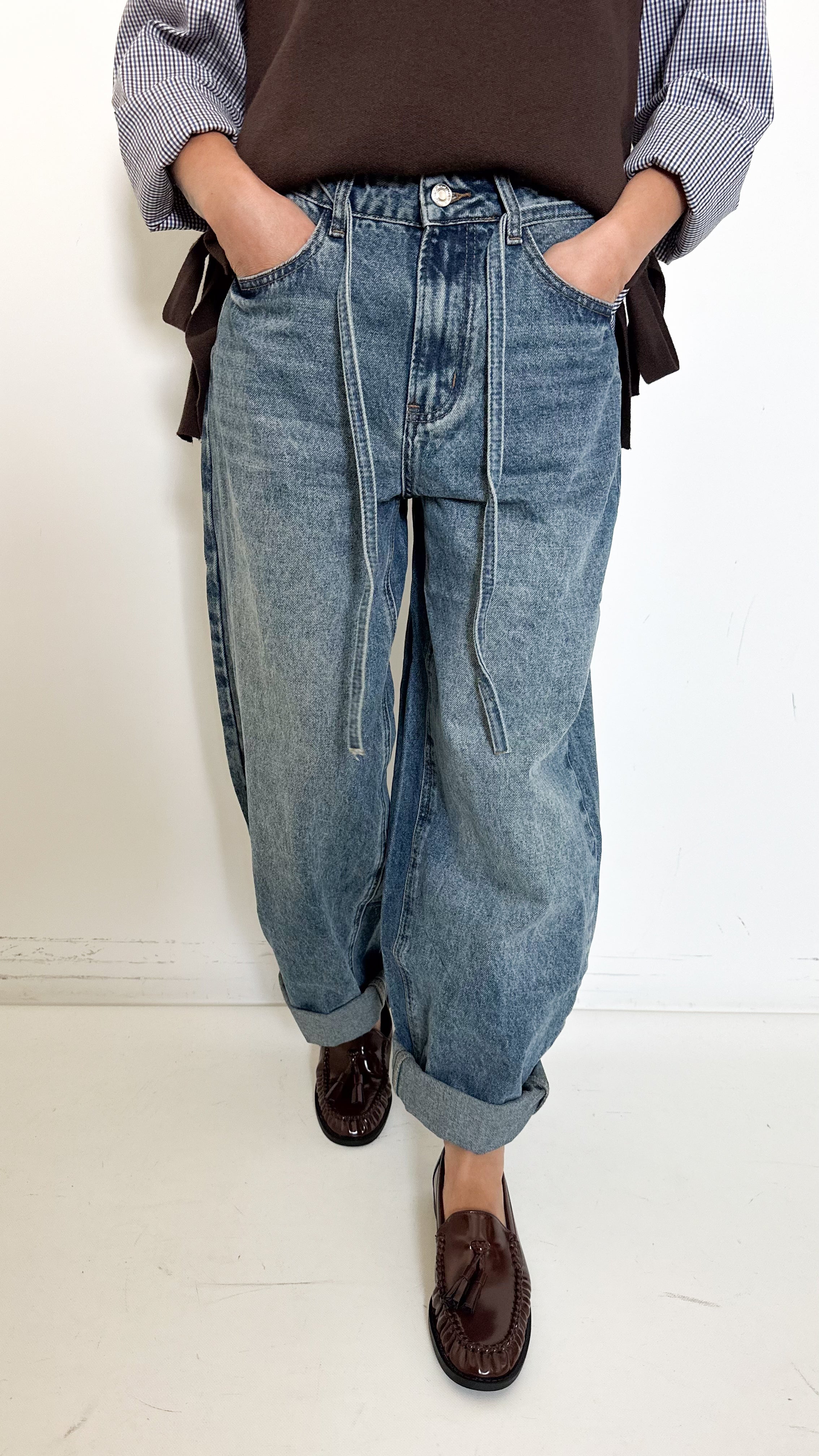 Jeans Mom Fit Con Lacci