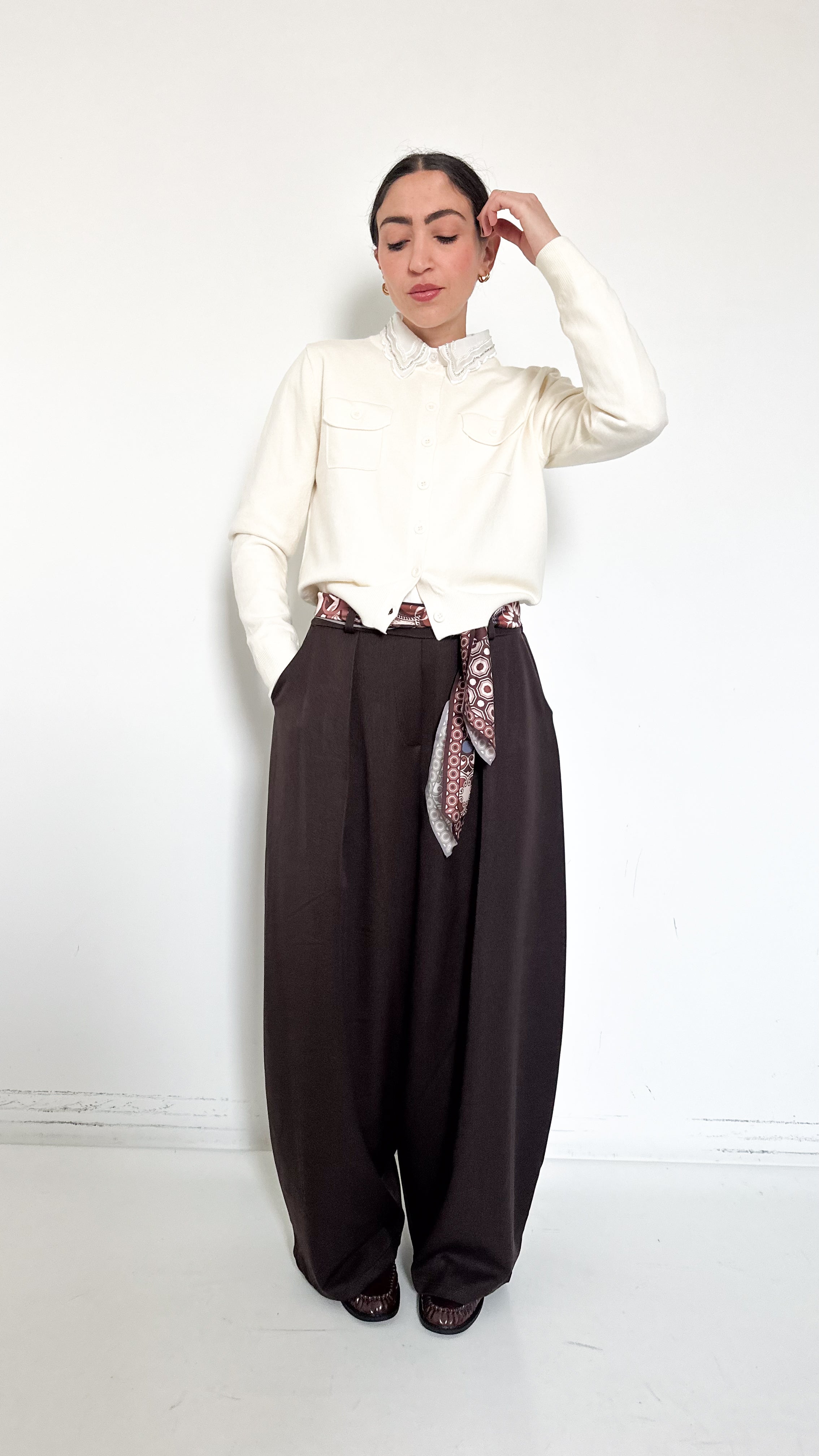 Pantaloni Marroni Con Foulard