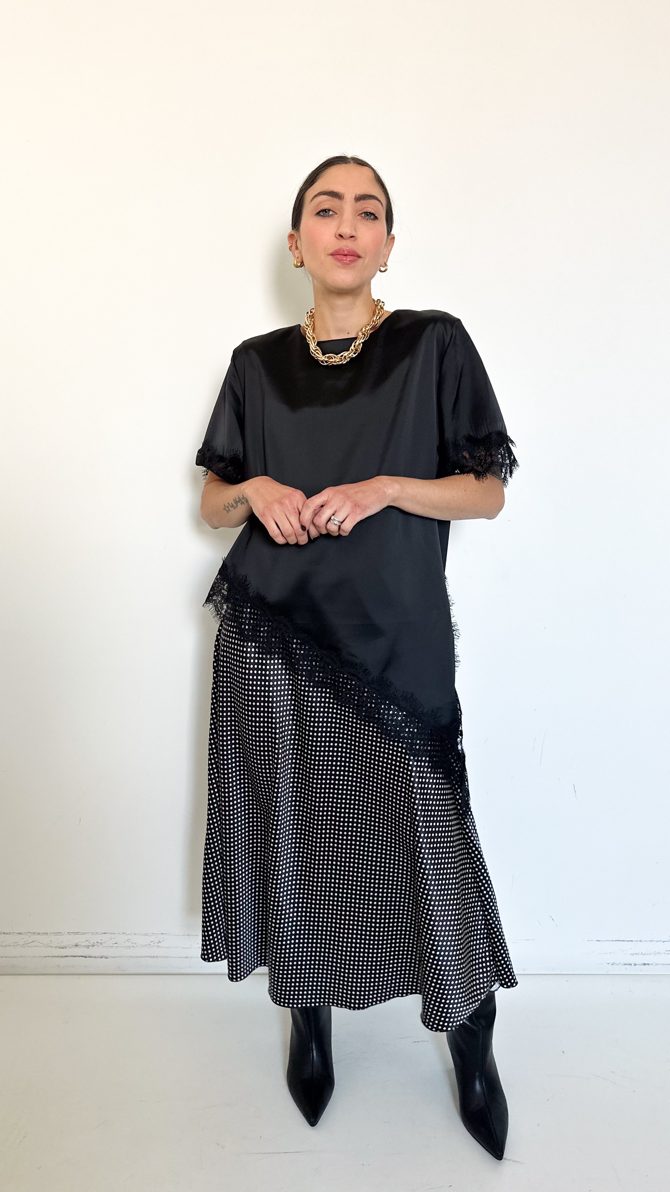 T-Shirt Nera Con Pizzo