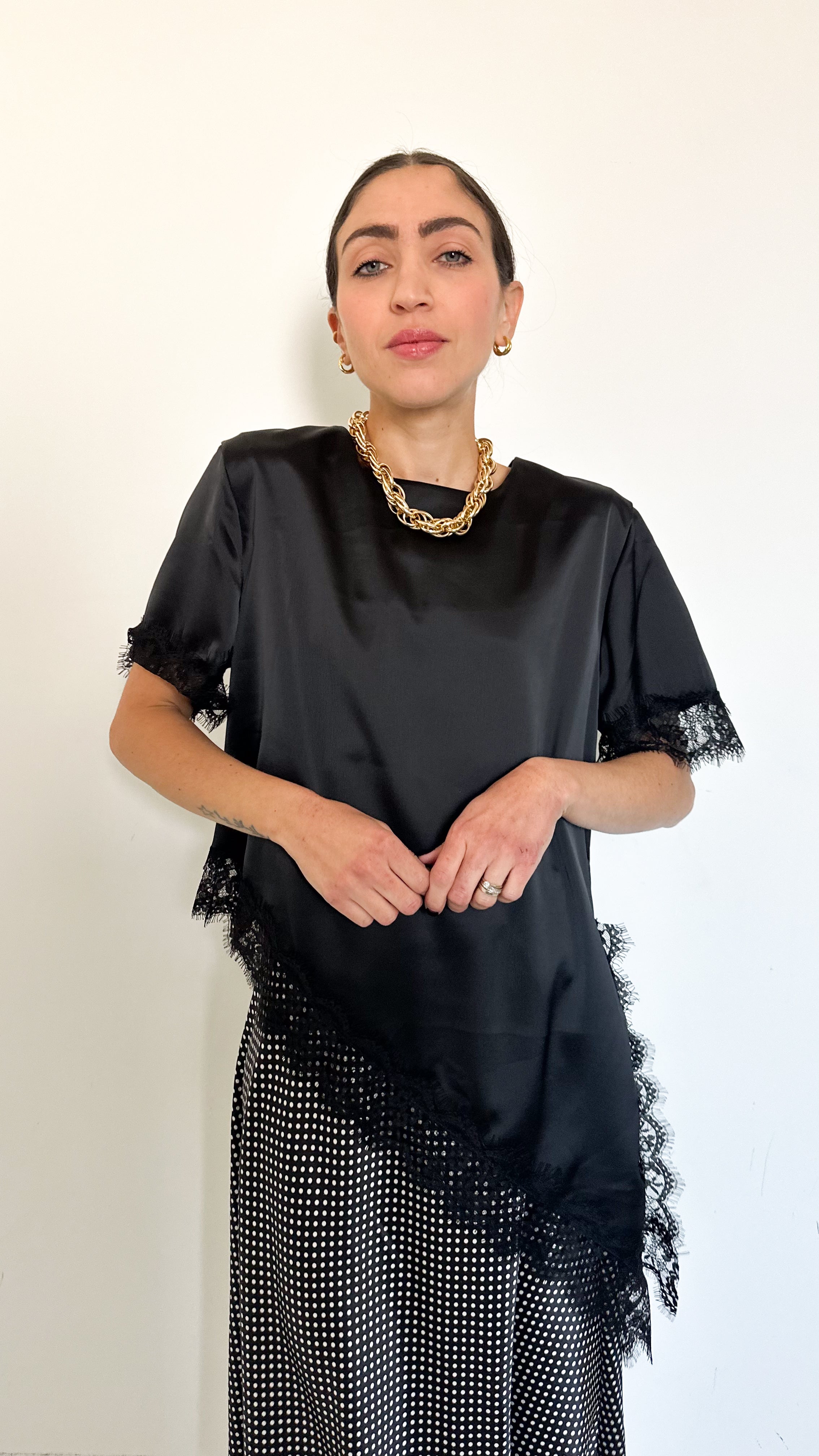 T-Shirt Nera Con Pizzo