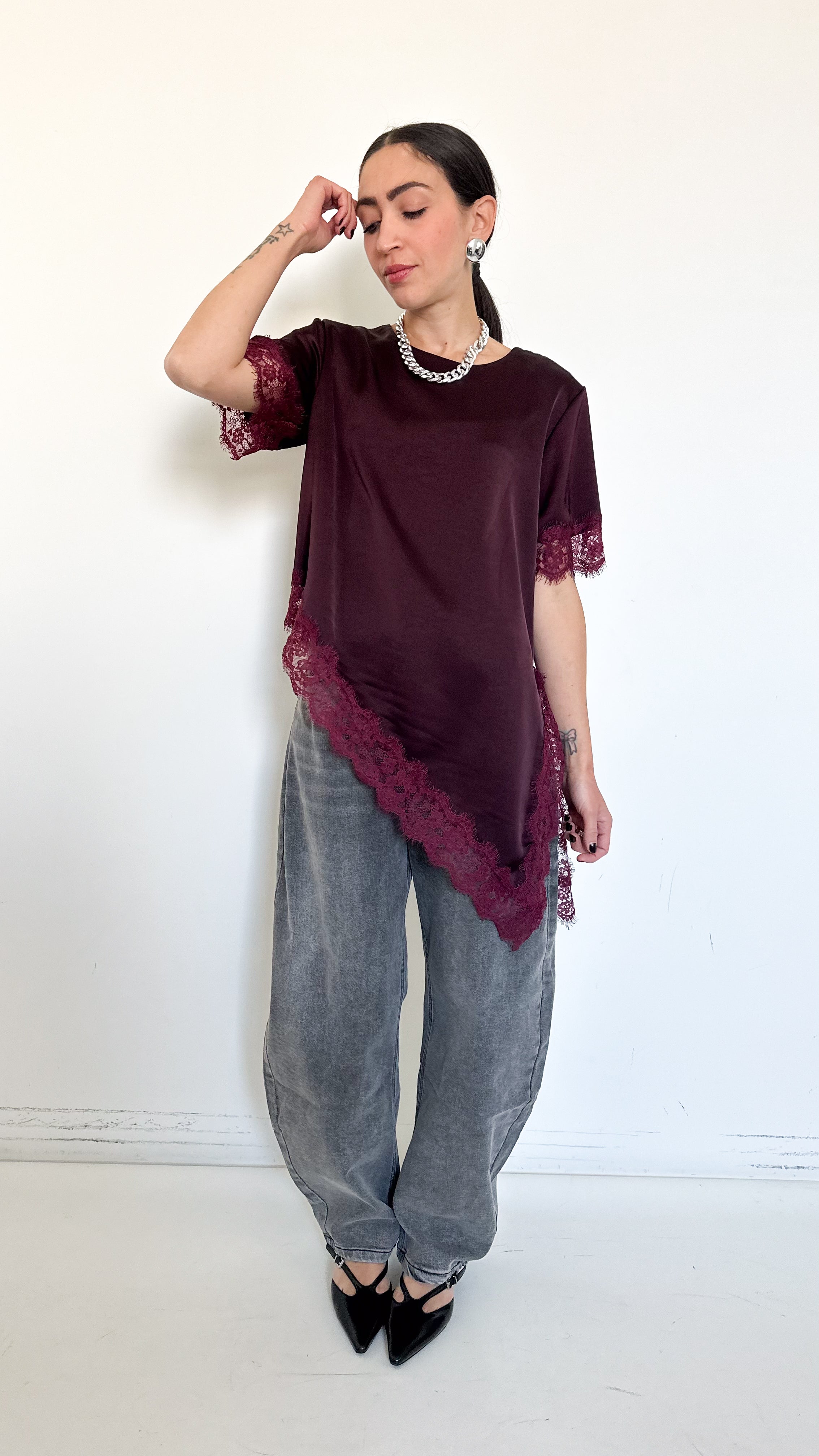 T-Shirt Borgogna Con Pizzo
