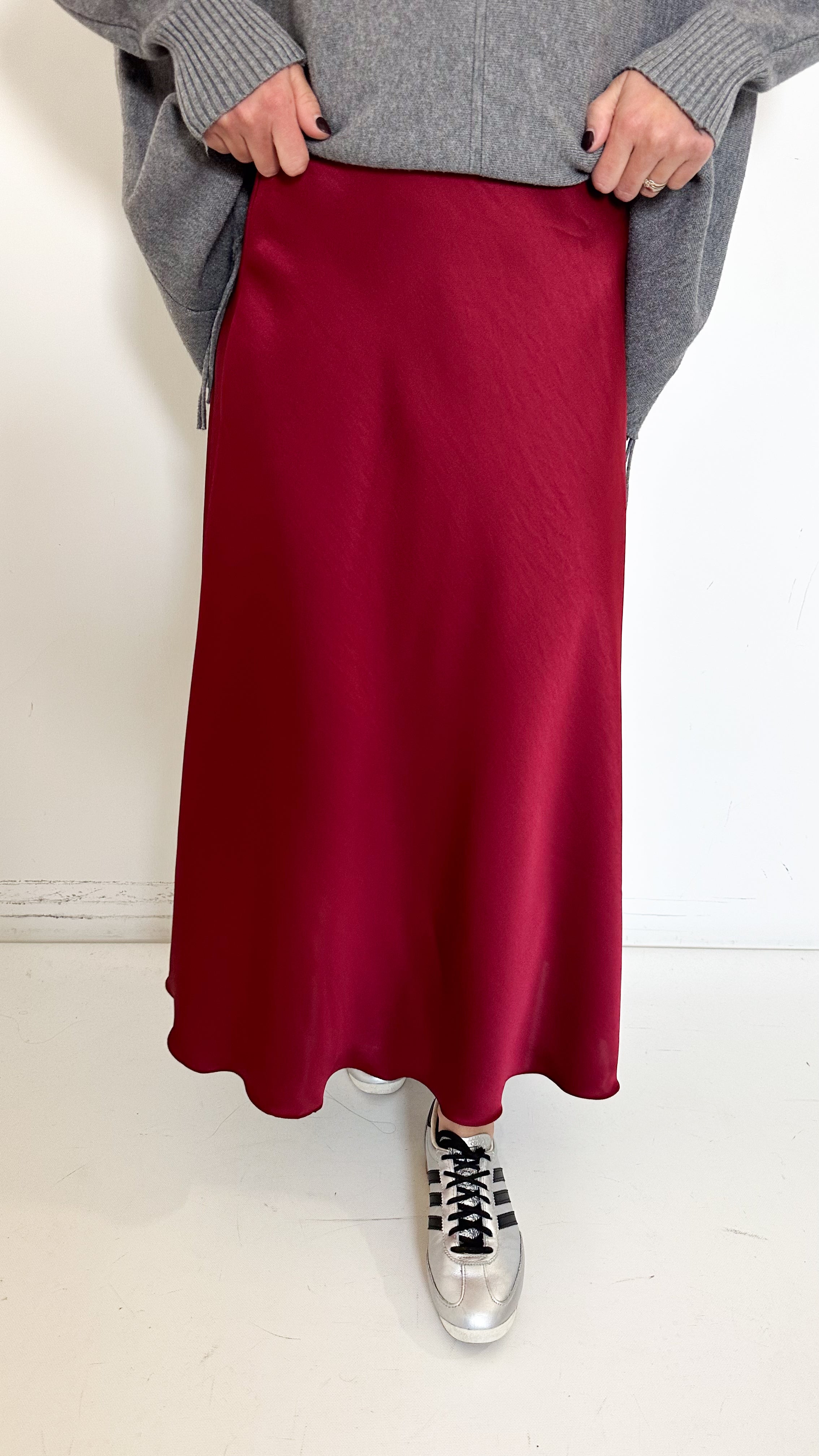 Gonna In Satin Bordeaux