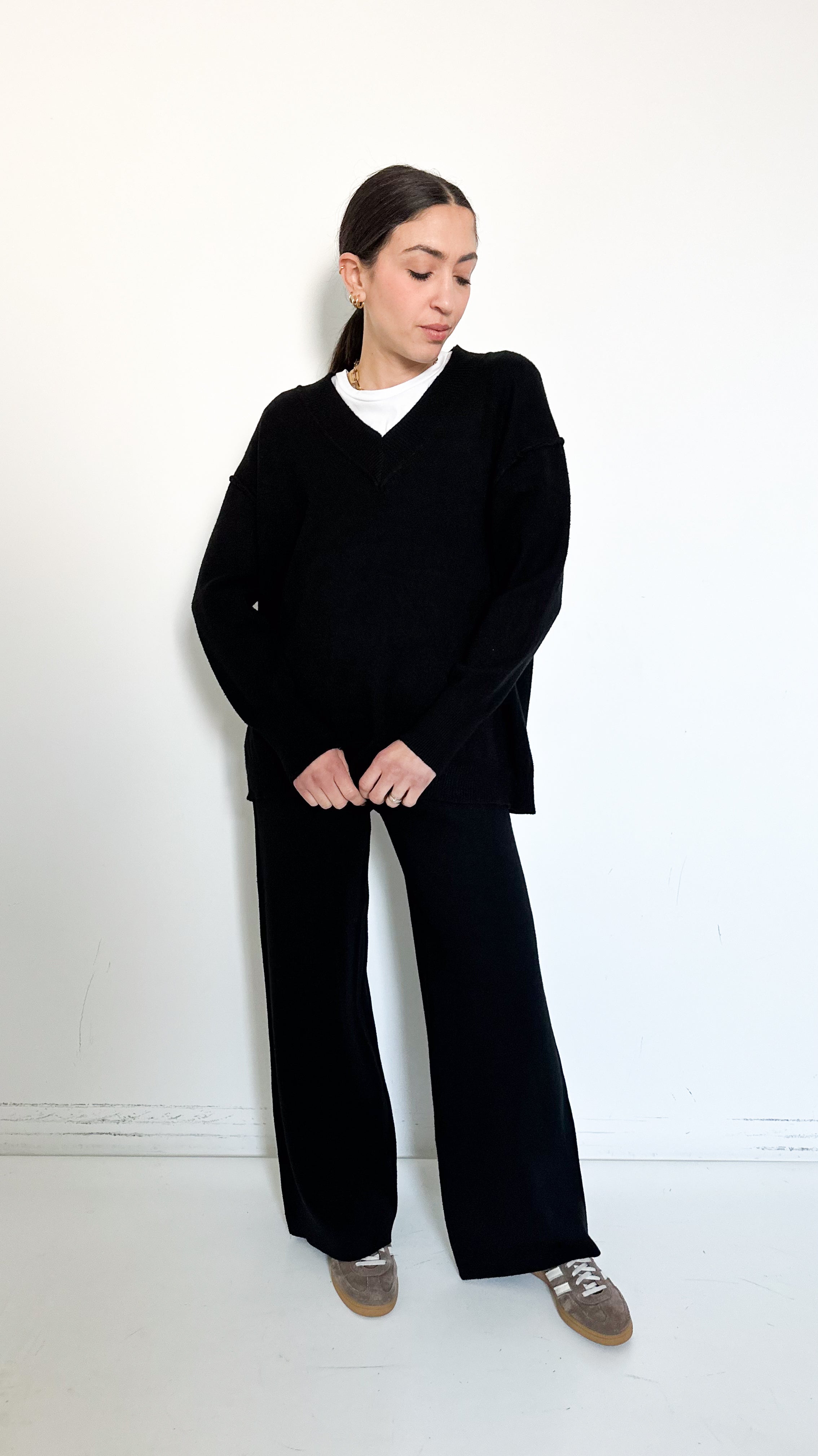 Coordinato Nero Scollo A Punta