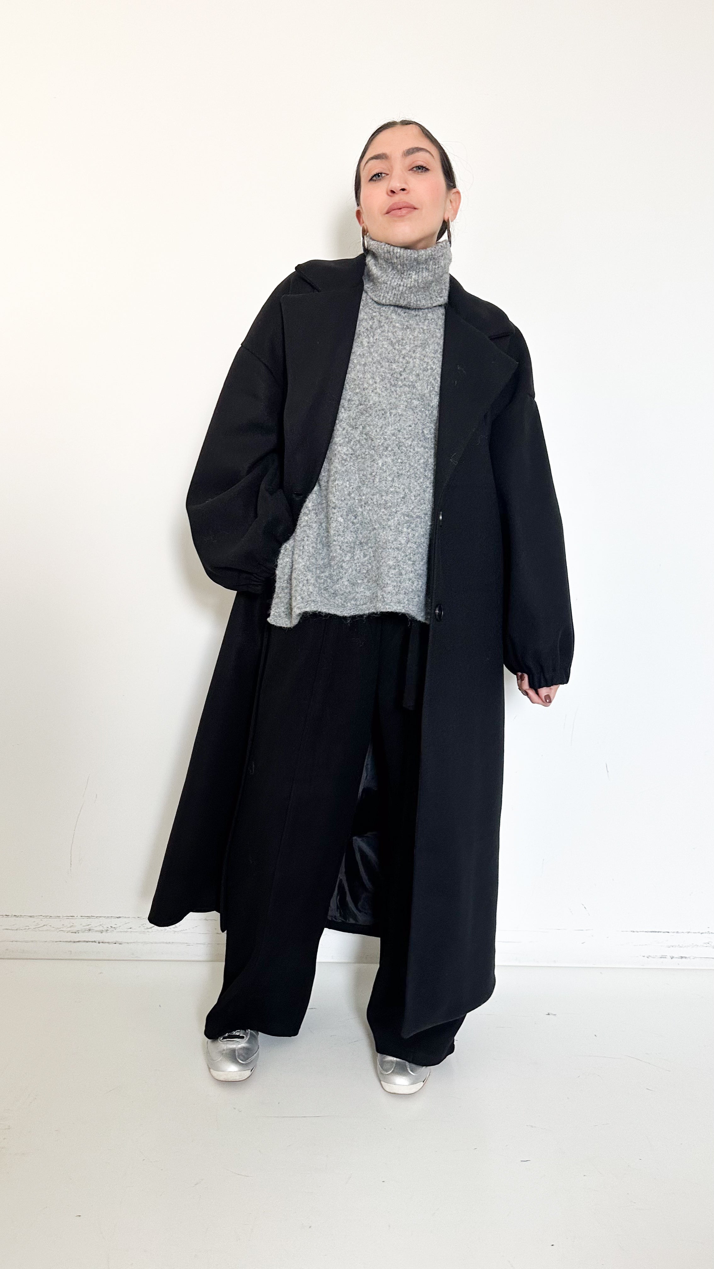 Cappotto Nero Manica A Sbuffo