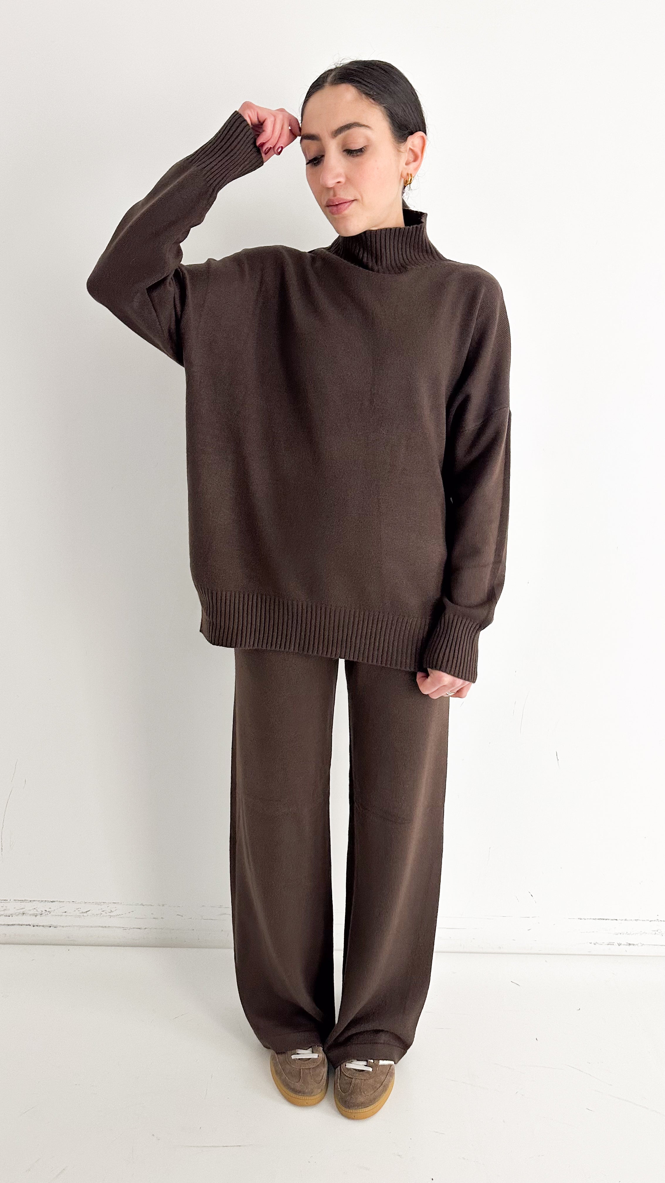 Coordinato Marrone Collo Alto