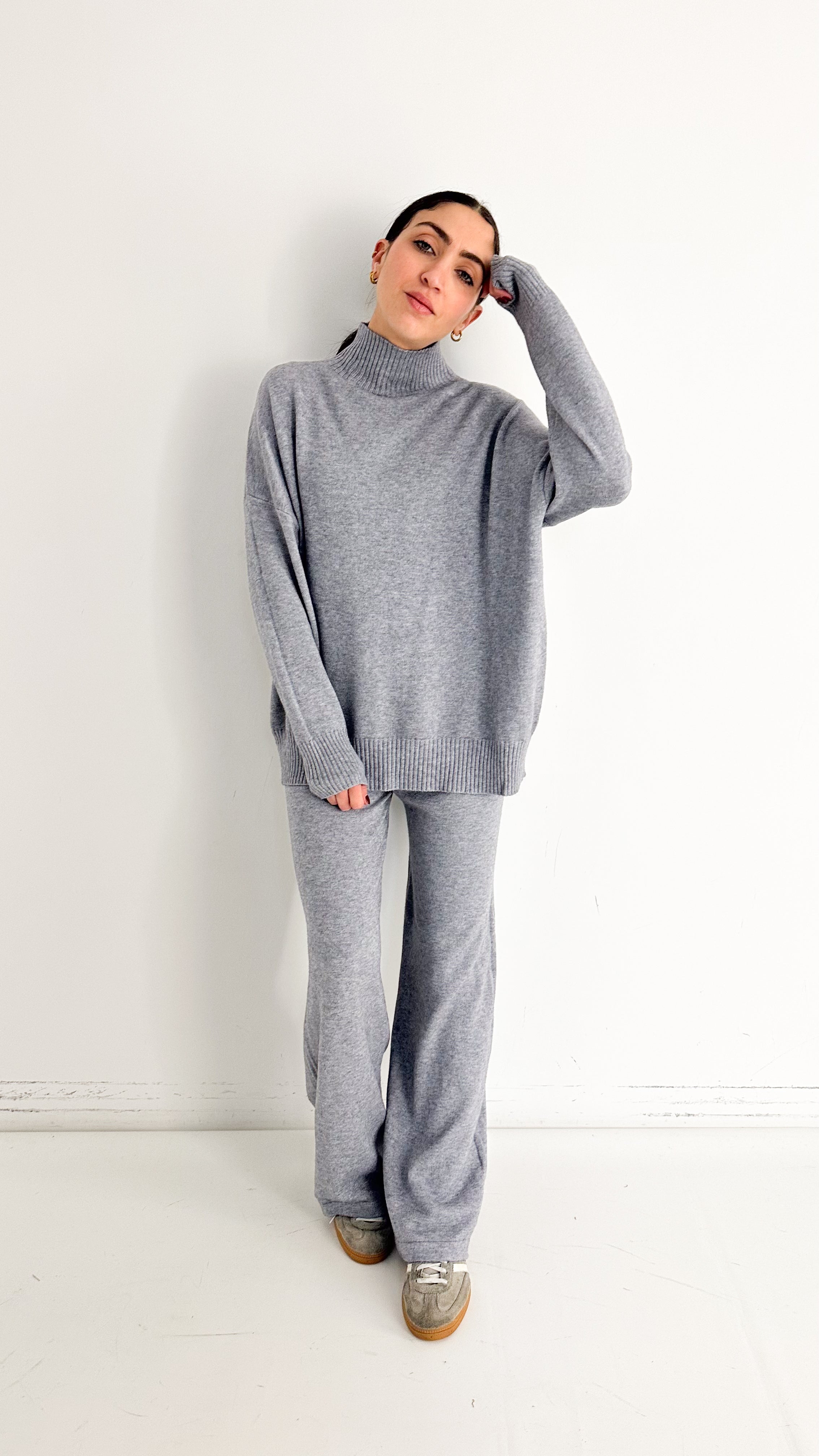 Coordinato Grigio Collo Alto