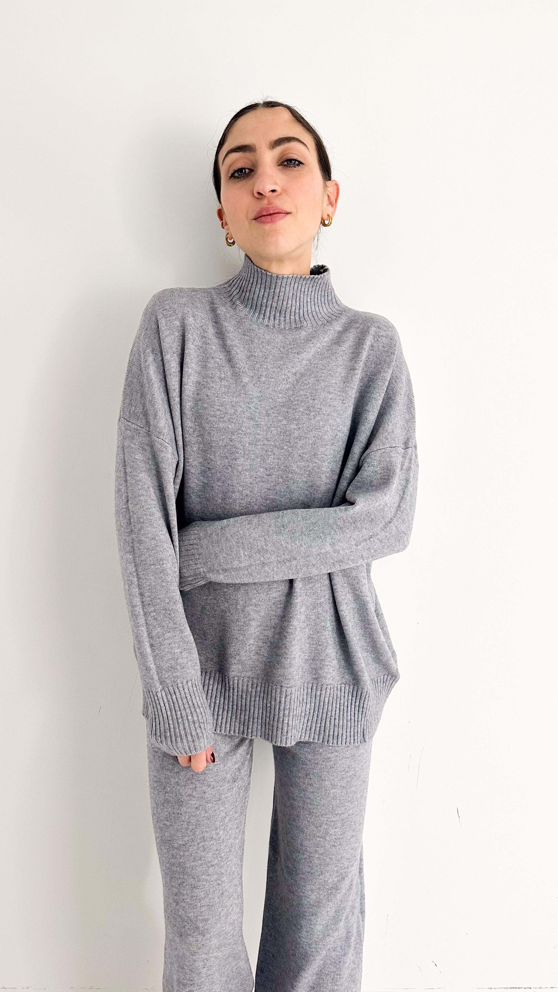 Coordinato Grigio Collo Alto