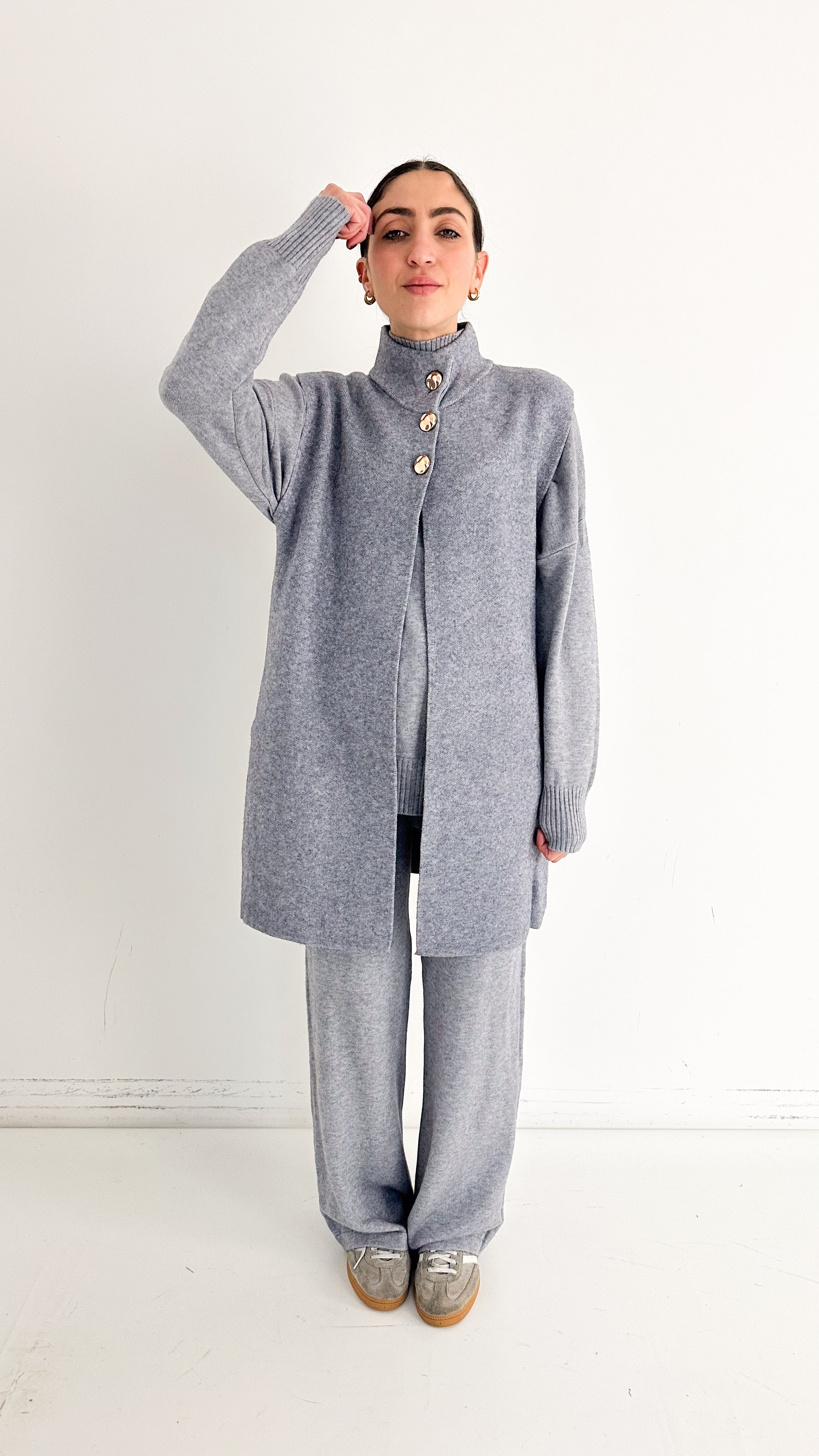 Gilet Grigio Con Dettagli