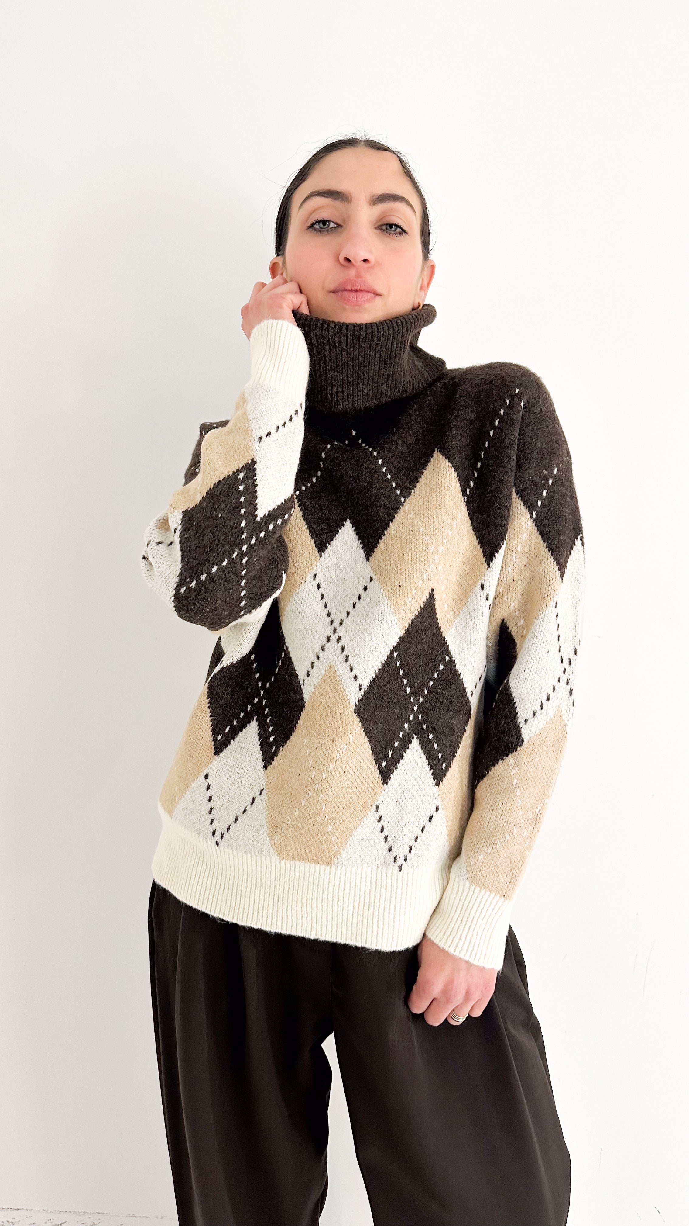 Pull Collo Alto Marrone A Fantasia