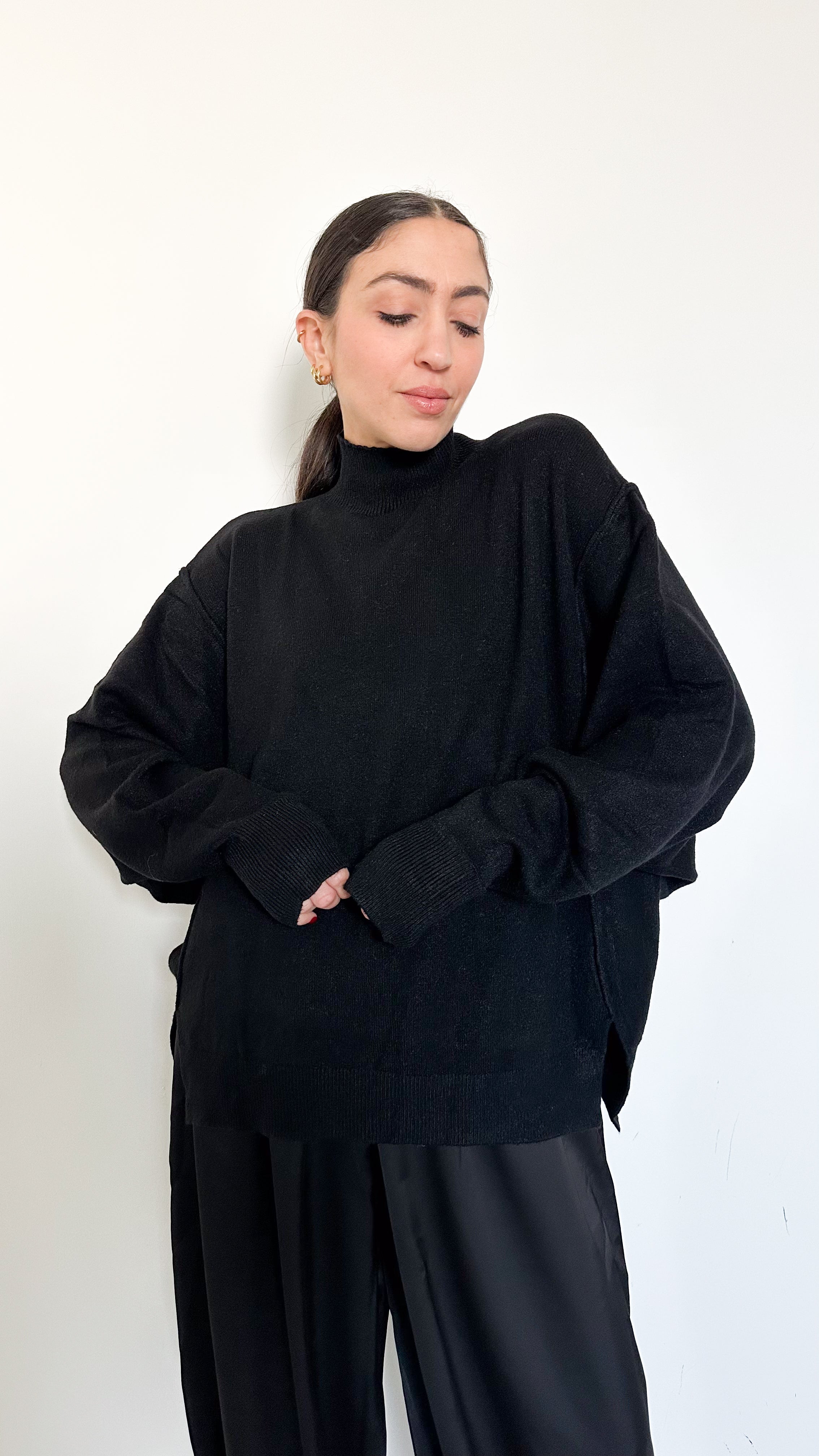 Pull Nero Manica A Sbuffo