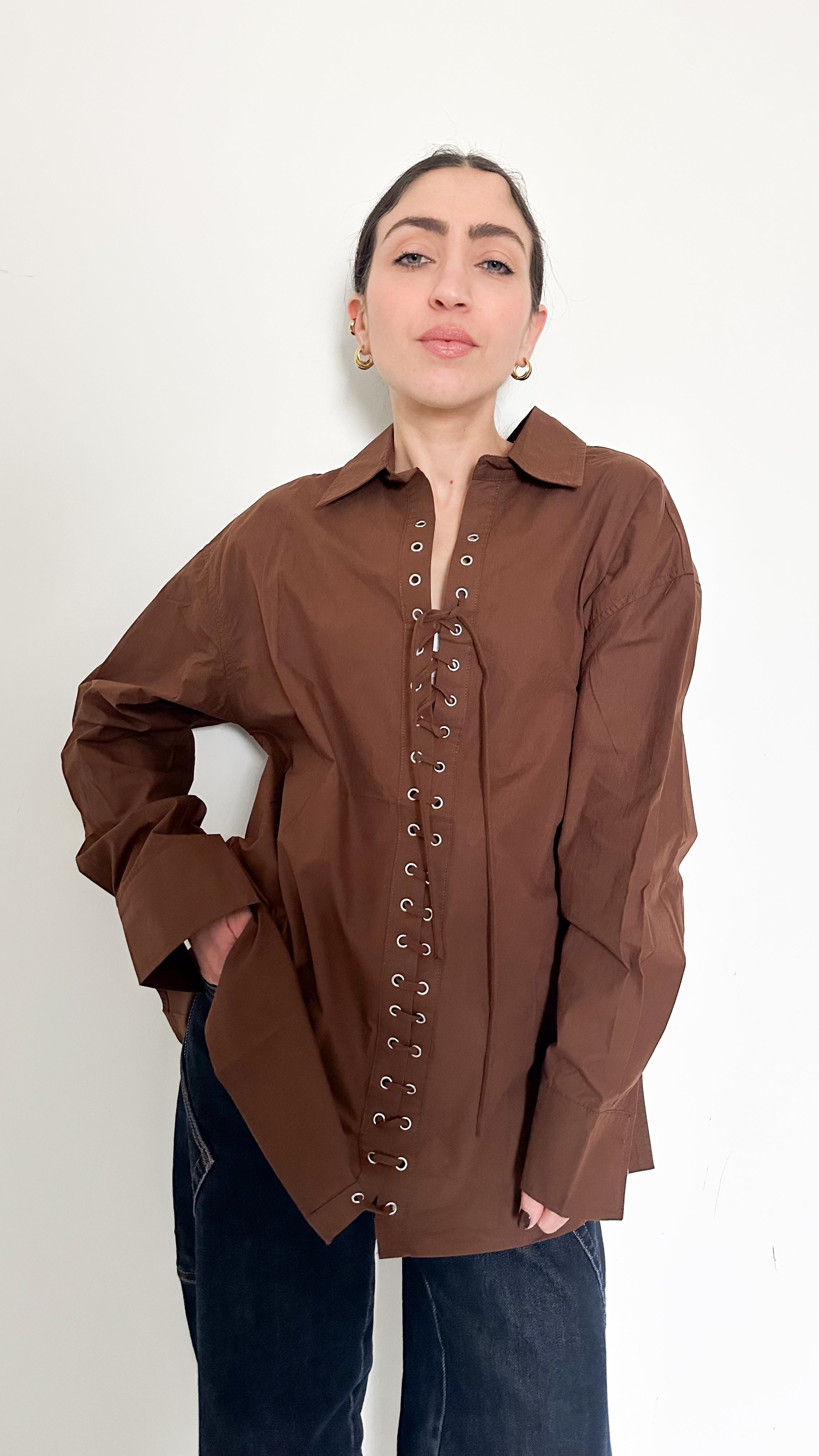 Camicia Marrone Con Lacci