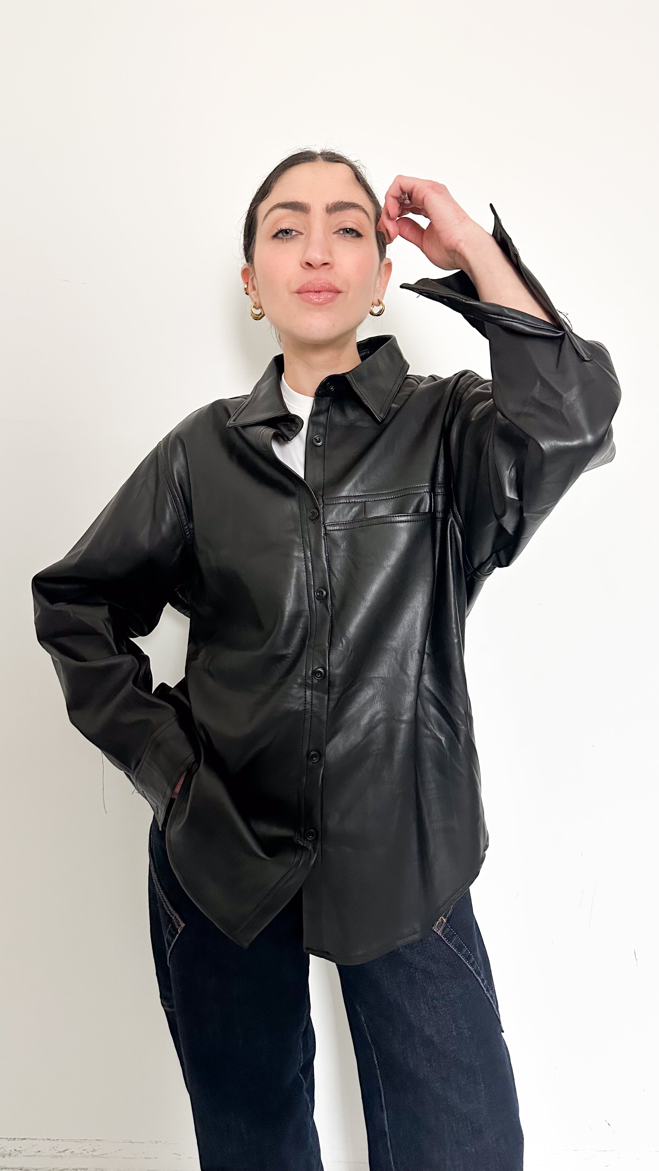 Camicia Nera Effetto Pelle