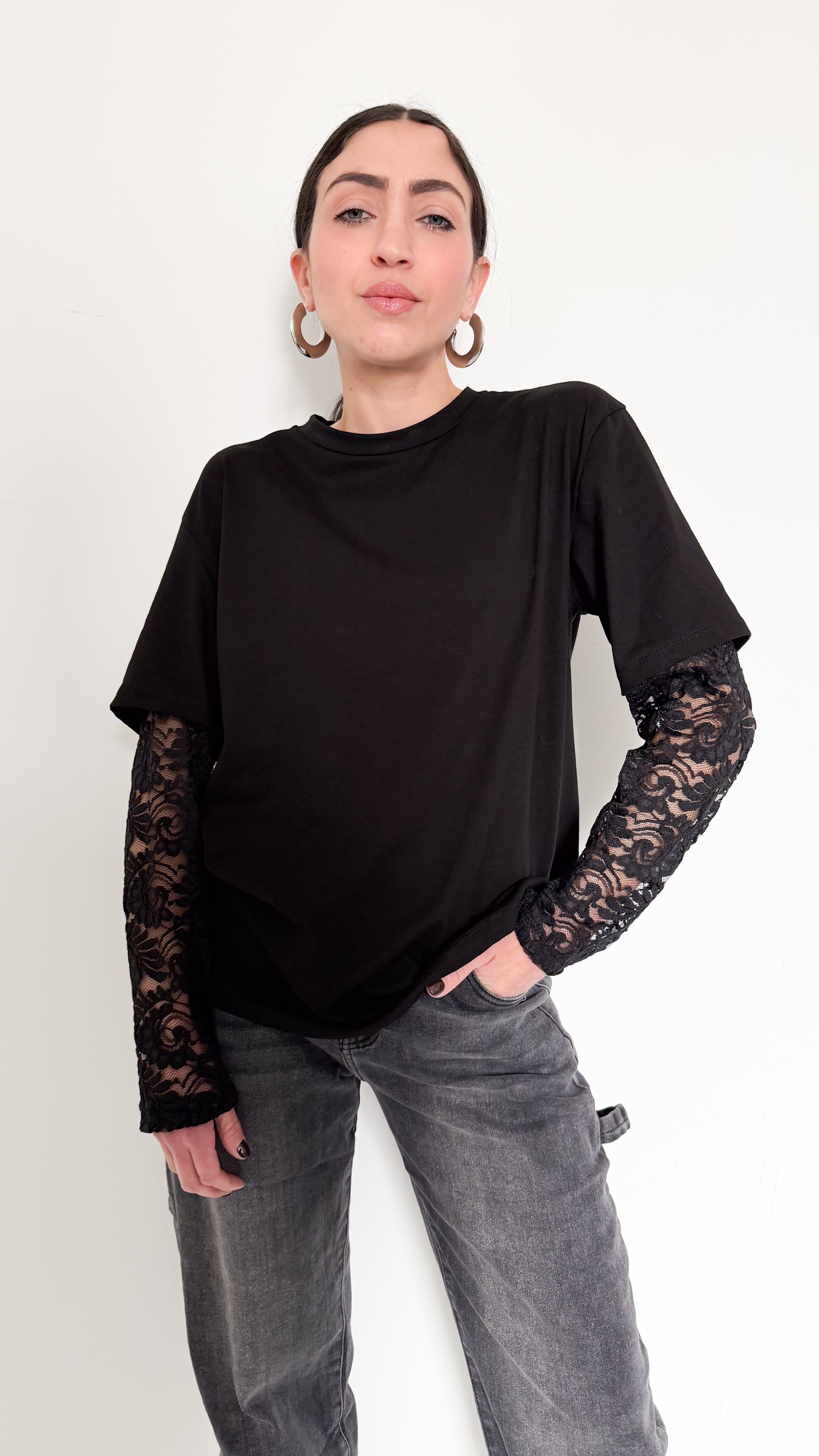 T-Shirt Con Maniche In Pizzo
