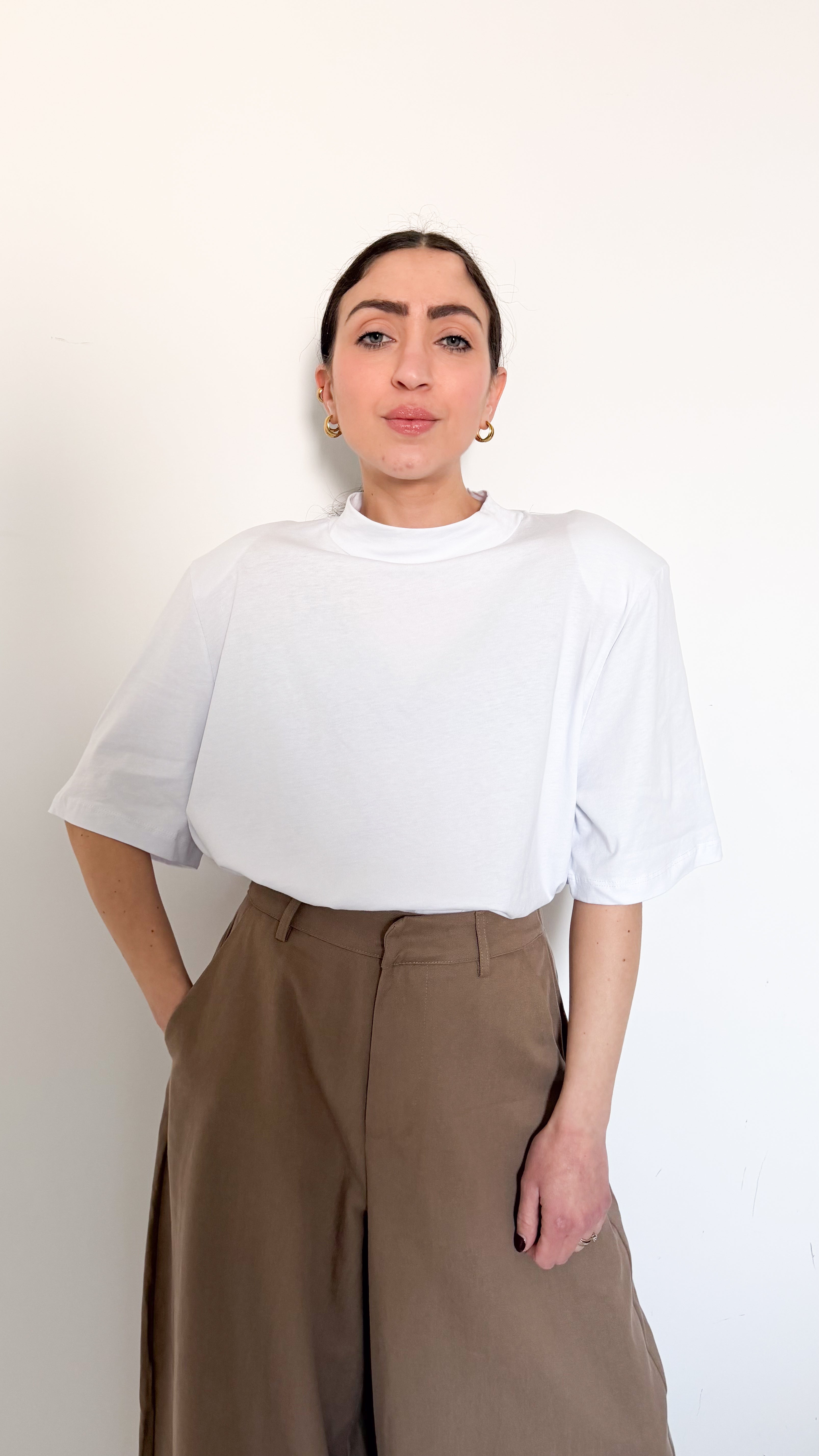 T-Shirt Bianca Con Spalline