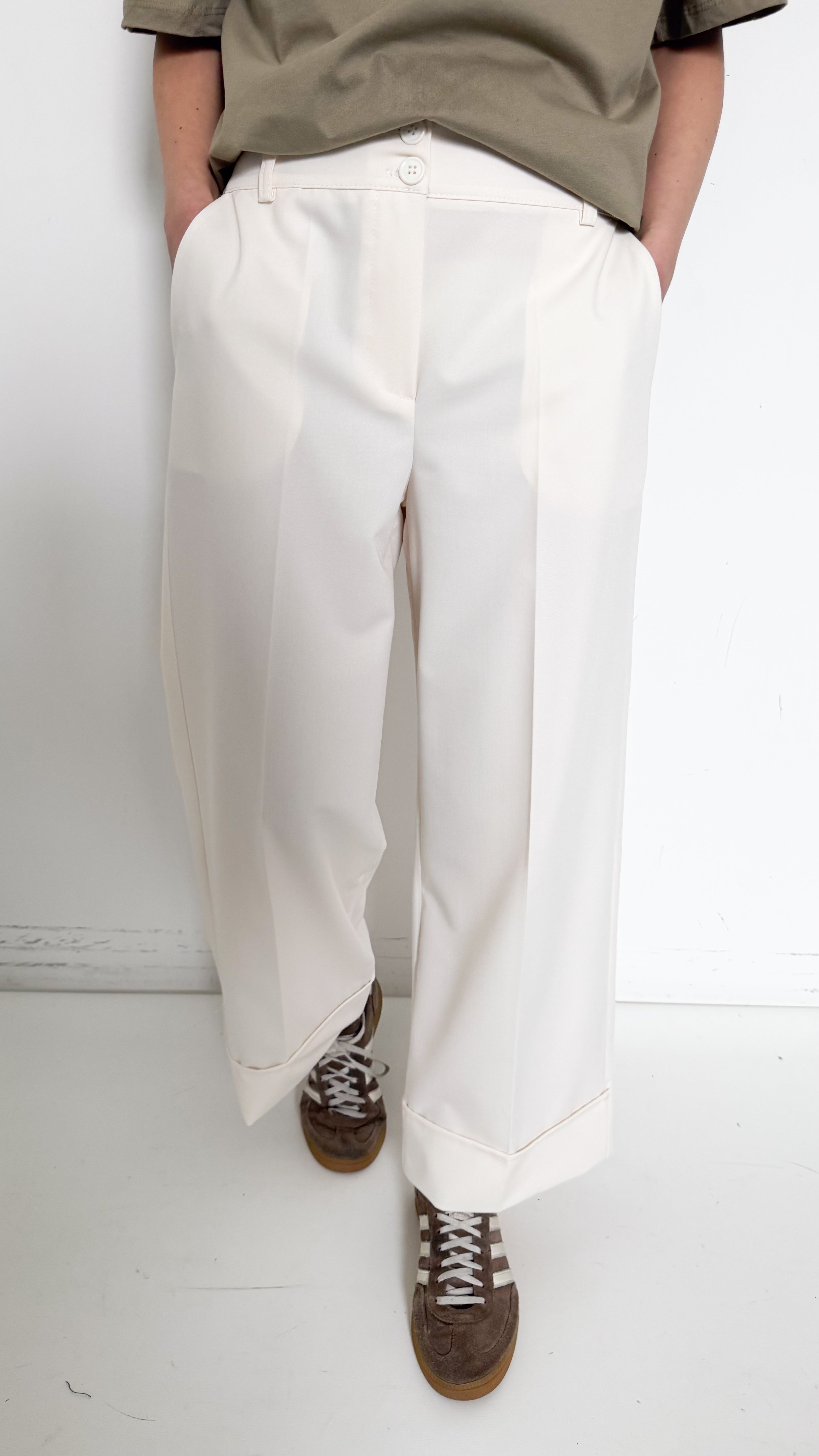 Pantaloni Burro Con Risvolto