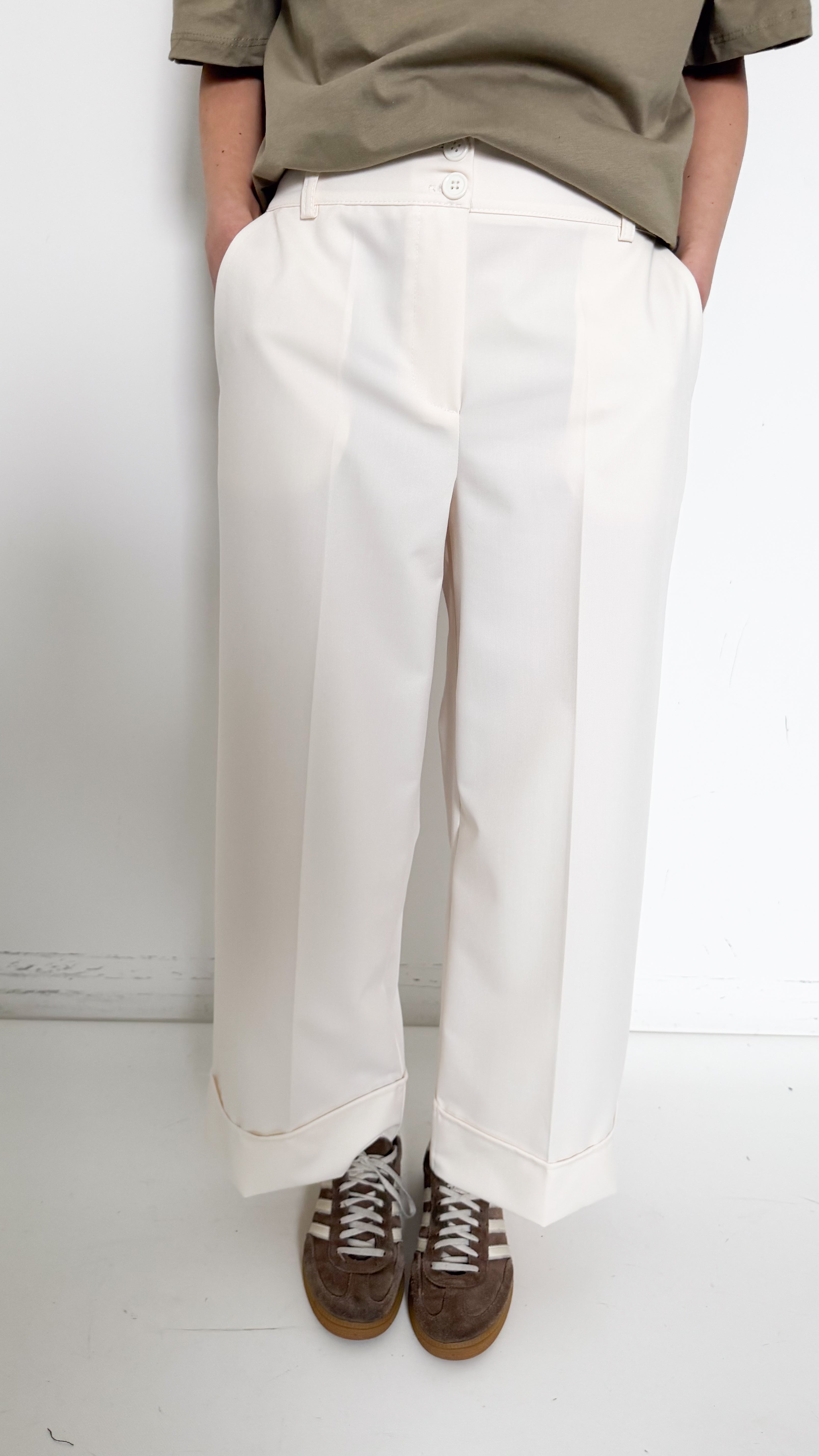 Pantaloni Burro Con Risvolto